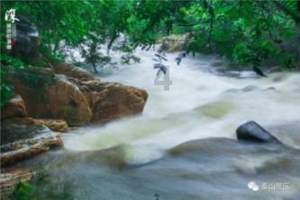 Midjourney辞典AIGC:中英双语图文辞典+关键词Prompt大全